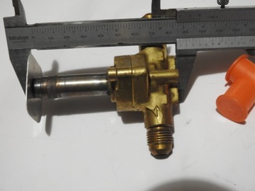 zawór magnetyczny Carrier 140347 RB3F3