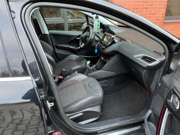 Peugeot 208 I Hatchback 5d Facelifting 1.2 PureTech 110KM 2017 Peugeot 208 1.2 benzyna 110 KM GT - LINE zarej w PL zadbany zamiana, zdjęcie 22