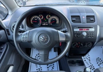 Suzuki SX4 I Hatchback Facelifting 1.5 VVT 112KM 2012 Suzuki SX4 Salon Polska, 105 tys km 1.5 Benzyna 112KM, zdjęcie 4