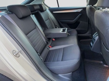 Skoda Octavia III Liftback Facelifting 1.5 TSI ACT 150KM 2017 Skoda Octavia 1.5TSI 150KM Ambition SalonPL Serwis Hak Smartlink Led Tempo, zdjęcie 11