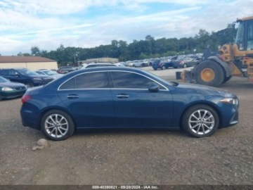 Mercedes Klasa A W177/V177 2022 Mercedes-Benz Klasa A 220, 2022r., 4x4, 2.0L 2.0 Benzyna 188KM, zdjęcie 4