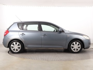 Kia Ceed I Hatchback 1.6 CRDi 115KM 2007 Kia Ceed 1.6 CRDi, Klima, Klimatronic, zdjęcie 5