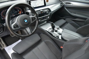 BMW Seria 5 G30-G31 Touring 520d 190KM 2019 BMW Seria 5 BMW 520D 190KM M-SPORT ALU19 LED Alkantara Virtual Gwarancja 1, zdjęcie 18