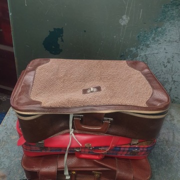 СТАРЫЕ ЧЕМОДАНЫ (T1207)