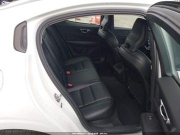 Volvo S60 III 2021 Volvo S60 T5 Momentum 2021 2.0 Benzyna 250KM, zdjęcie 12