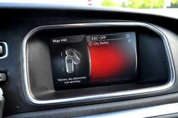 Volvo V40 II 2019 Volvo V40 2.0 T2 122KM RDesign Panorama Skóra, zdjęcie 28