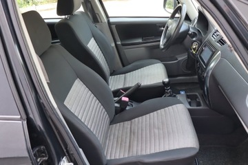 Suzuki SX4 I Hatchback Facelifting 1.6 DDiS 90KM 2010 Suzuki SX4 1.6 DDiS, Navi, Klima, Parktronic,ALU, zdjęcie 8