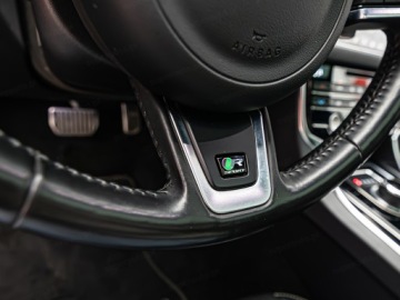 Jaguar XF II Sedan 2.0 i4D 240KM 2019 JAGUAR XF 2.0 AWD R-Sport aut Sedan 241KM 2019, zdjęcie 14