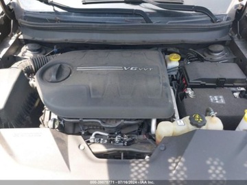 Jeep Cherokee V 2019 Jeep Cherokee 2019 Jeep Cherokee Limited 4x4 3.2 Benzyna 271KM, zdjęcie 8