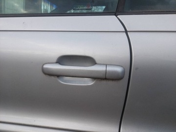 DVEŘE KOMPLETNÍ LEVÝ PŘEDNÍ VOLVO C70 I 426-26