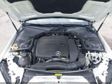 Mercedes Klasa C W205 2019 Mercedes-Benz Klasa C 2019 Mercedes-Benz C-Class C 300 4MATIC Sedan 2.0, zdjęcie 8