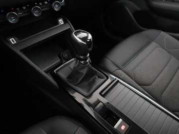 Citroen C4 III SUV 1.2 PureTech 130KM 2024 Citroen C4 full LED virtual cocpit kamera i, zdjęcie 28