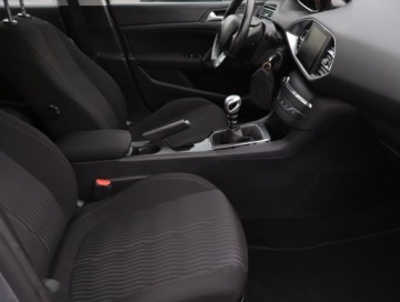 Peugeot 308 II SW 1.2 PureTech 130KM 2015 Peugeot 308 1.2 e-THP, Salon Polska, Serwis ASO, zdjęcie 8