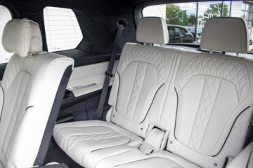 BMW X7 SUV Facelifting 3.0 40d 352KM 2026 BMW X7 xDrive40d - DEMO, zdjęcie 25