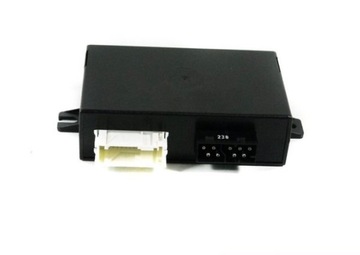MODUL ZÁMKU CENTRÁLNÍHO BMW OE 61358368173