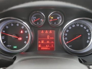 Opel Mokka I SUV 1.4 Turbo ECOTEC 140KM 2016 Opel Mokka 1.4 Turbo, Salon Polska, Serwis ASO, zdjęcie 10