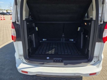 Ford Tourneo Courier I Mikrovan 1.0 EcoBoost 100KM 2017 Ford Tourneo Courier Benzyna 100KM, zdjęcie 12