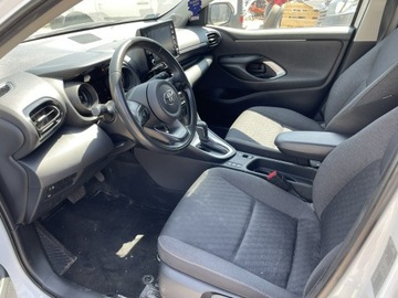 Toyota Yaris IV 2020 Toyota Yaris Hybrid 1.5 Active Salon PL 2021 FV 23, zdjęcie 11