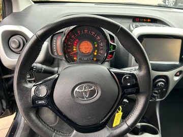 Toyota Aygo II Hatchback 5d 1.0 VVT-i 69KM 2016 Toyota Aygo 1.0 Benzyna uszkodzona 1.0 VVT EU6, zdjęcie 8