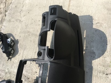 DESKA ROZDĚLOVAČE PÁSY MERCEDES W169