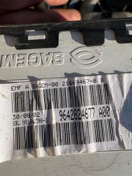 DISPLEJ PARTNER III 9642824677