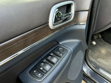 Jeep Grand Cherokee IV Terenowy Facelifting 3.0 V6 CRD 250KM 2014 Jeep Grand Cherokee Overland, FV 23, historia serwisowa, od Osoby prywatnej, zdjęcie 22