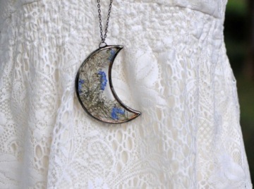 Стеклянное украшение для окна в форме луны с настоящими цветами