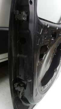 FIAT DOBLO И ПЕРЕДНЯЯ ПРАВАЯ ДВЕРЬ