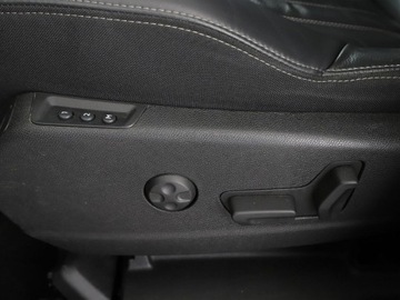 Peugeot 5008 II Crossover 1.5 BlueHDI 130KM 2018 Peugeot 5008 Allure skóra 7-os. navi kamera, zdjęcie 39