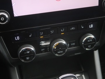 Skoda Octavia III Liftback Facelifting 1.5 TSI ACT 150KM 2019 Skoda Octavia 1.5 TSI, Salon Polska, DSG, Navi, zdjęcie 11