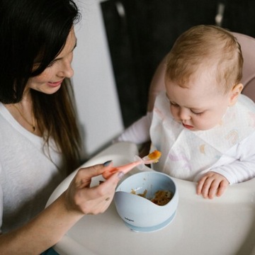 MISECZKA Z PRZYSSAWKĄ DLA NIEMOWLĄT MISKA SILIKONOWA BABYONO NIEBIESKA