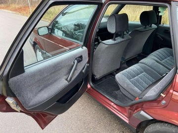 Volkswagen Passat B3 Sedan 2.0 115KM 1990 Volkswagen Passat Volkswagen Passat B3 Automat Sedan Welur Bordo Super Sta, zdjęcie 28