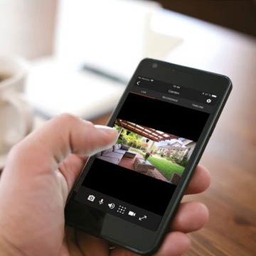 Уличная IP-камера наблюдения Full HD с разрешением 2 Мп и PoE