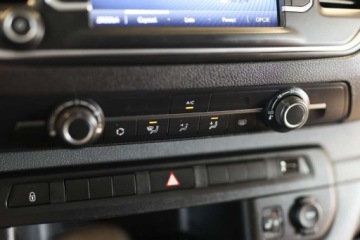 Toyota 2022 Toyota Proace Verso Kombi 2.0 D-4D Long 2,8t 2.0 Diesel 145KM, zdjęcie 21