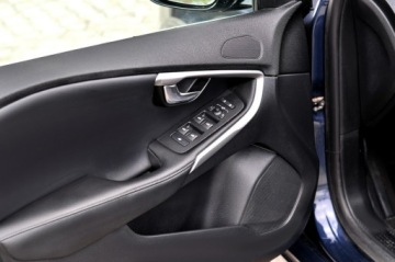 Volvo V40 II Hatchback 1.6 D2 115KM 2014 Volvo V40 1,6Hdi 115KM Skóra Navi Grzane Pdc, zdjęcie 11