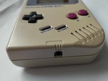 Классическая консоль Nintendo Game Boy