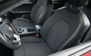 Seat Leon IV Hatchback 1.5 eTSI (MHEV) 150KM 2021 Seat Leon 1,5 TSI 150 KM FR Full Led AMBIENTE Nawigacja Virtual tacho 1.5, zdjęcie 23