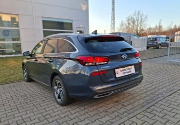 Hyundai i30 III Wagon Facelifting 1.5 T-GDI 48V 160KM 2023 Hyundai i30 1.5 T-GDI 48V 160KM Smart Salon PL Serwis ASO FV23 1.5 Benzyna, zdjęcie 3