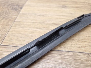 BMW 3 F32 F33 F36 LIŠTA OKNO ČELNÍ PRAVÁ 7285928