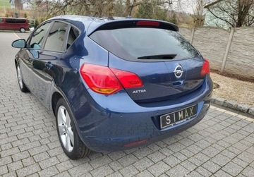 Opel Astra J Hatchback 5d 1.6 Twinport ECOTEC 115KM 2011 Opel Astra Opel Astra 1.6 115PS Dobre wyposazenie Kola Lato Zima 1.6, zdjęcie 14