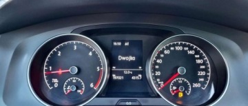 Volkswagen Golf VII Variant 1.6 TDI CR DPF BlueMotion Technology 105KM 2015 Volkswagen Golf 1.6 tdi KM Navi bezwypadkowy serwisowany Gwarancja 1.6, zdjęcie 23