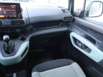 Citroen Berlingo III Osobowy M 1.2 PureTech 110KM 2019 Citroen Berlingo 1.2 PureTech, Salon Polska, zdjęcie 7