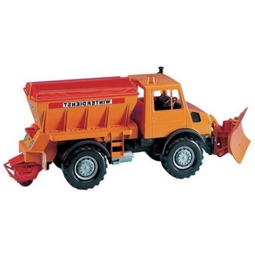 Машина Bruder Unimog с плугом, разбрасывателем песка 02572
