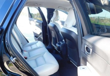 Volvo XC60 II Crossover D4 190KM 2020 Volvo XC 60 z Gwarancja Bezowa Skora Podgrzewana Kamera 2.0 Diesel 190KM, zdjęcie 5