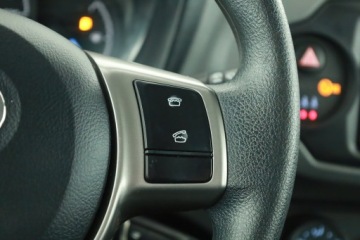 Toyota Yaris III Hatchback 5d Facelifting 2017 1.0 VVT-i 72KM 2020 Toyota Yaris 1.0 VVT-i, Salon Polska, Serwis ASO, zdjęcie 11