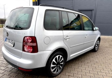 Volkswagen Touran I 1.9 TDI 105KM 2007 Volkswagen Touran 1.9 TDI 7 osobowy klimatronik Zamiana 1.9 Diesel 105KM, zdjęcie 6