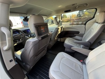 Chrysler Pacifica II 3.6 V6 291KM 2017 Chrysler Pacyfica 3.6 V6 291KM Limited! PDC! Kamera 360!, zdjęcie 19