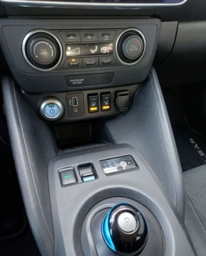 Nissan Leaf II Hatchback Elektryczny 40kWh 150KM 2022 Nissan Leaf 40kWh Acenta 150 KM I wl. sewisowany w ASO Elektryczny, zdjęcie 14