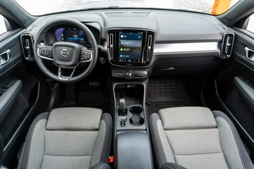 Volvo XC40 Crossover Facelifting 2.0 B4 197KM 2023 Volvo XC 40 B4 197KM FV23% Gwarancja, zdjęcie 16