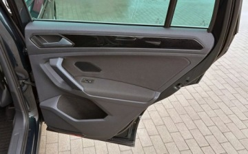 Volkswagen Tiguan II SUV 2.0 TDI 150KM 2017 Volkswagen Tiguan II 2017R 2.0TDI 4Motion DSG Diesel Automat 2.0 Diesel, zdjęcie 32
